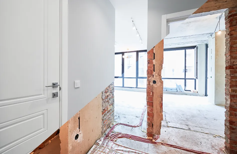 comparison-of-apartment-before-and-after-renovatio-2025-01-16-23-04-41-utc.webp
